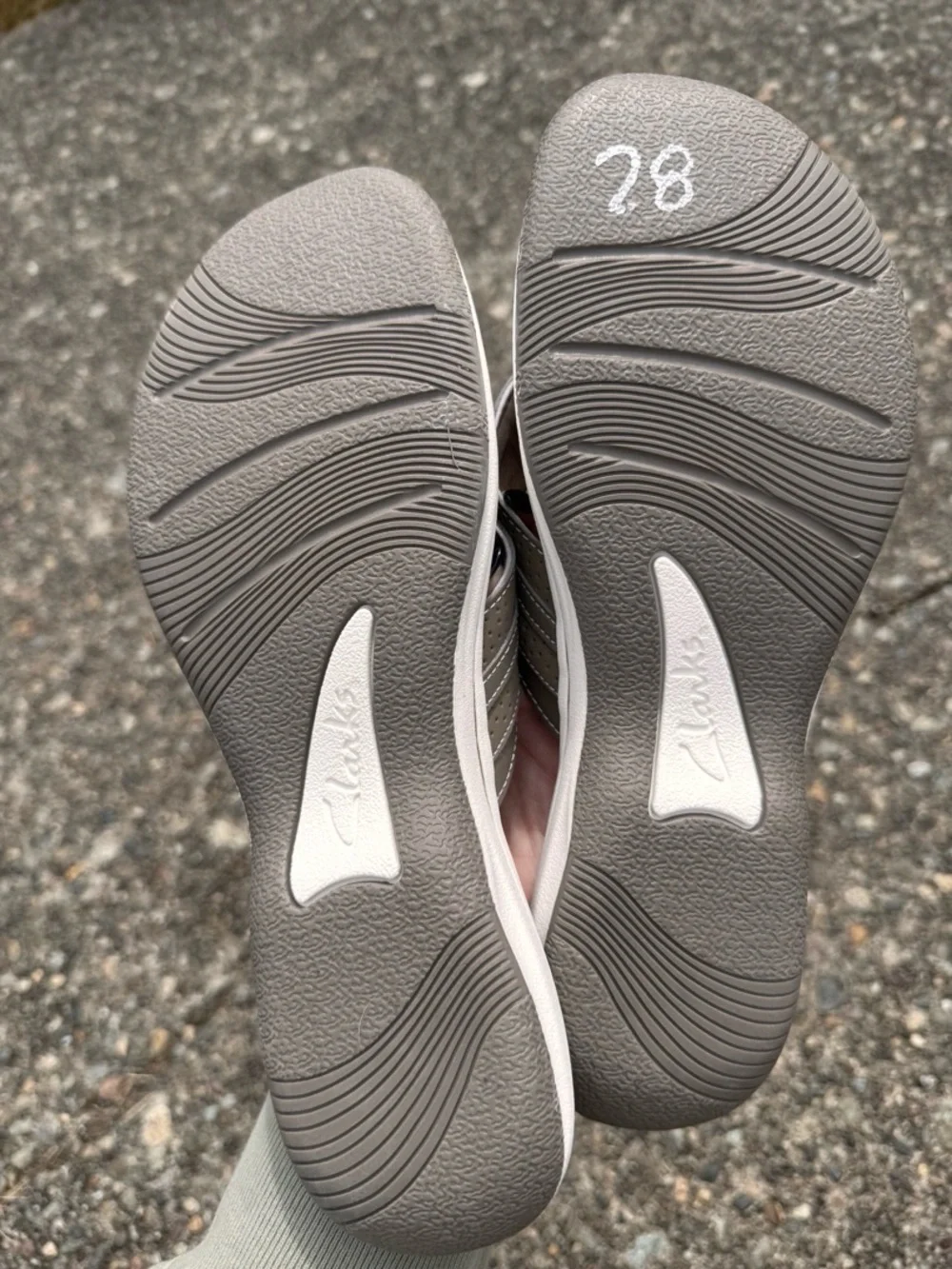 Clarks® Breeze Sea Cloudstepper Women's Flip Flop Sandals - Women’s Size 11